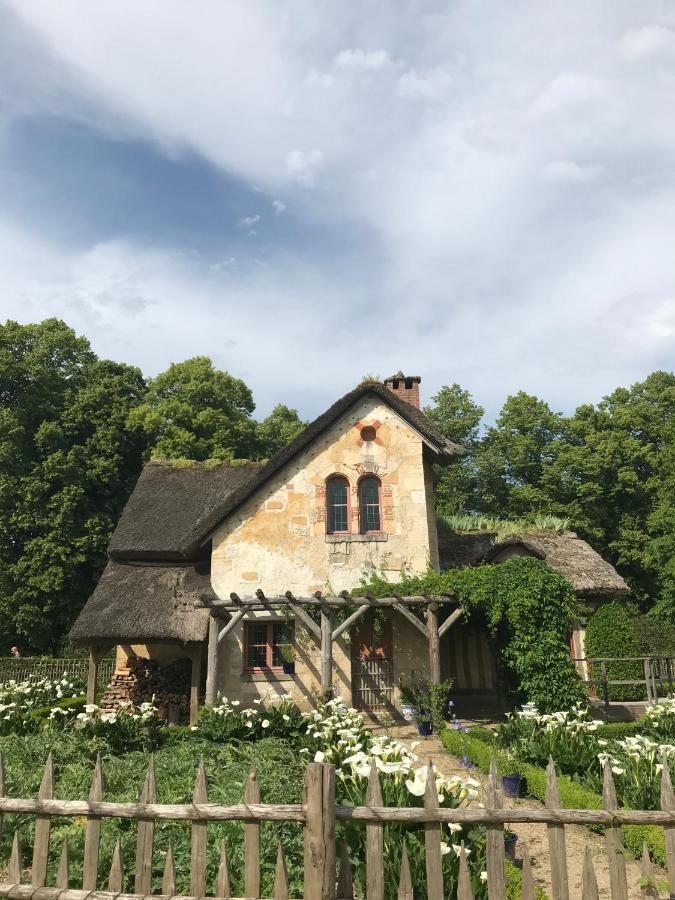 Les Mansardes Du Roi - Tout Proche Chateau Versalhes Exterior foto